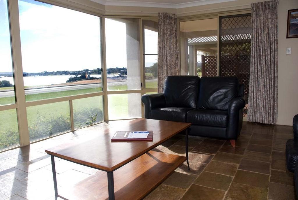 Pelican Shore Oceanfront Villa 6 Kalbarri Kamer foto